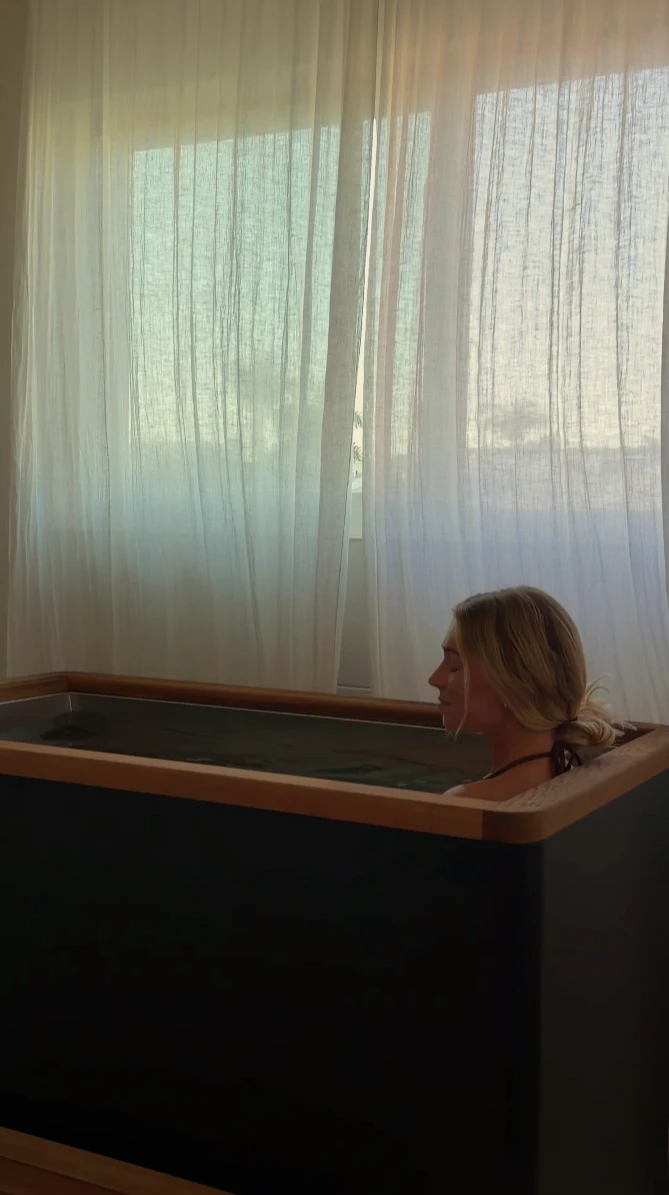 A guest in the cold plunge