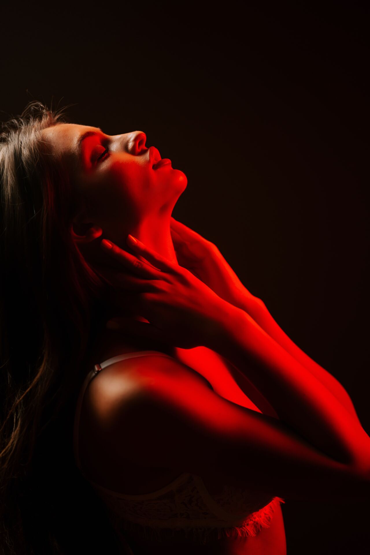 Red light therapy at Calmare House